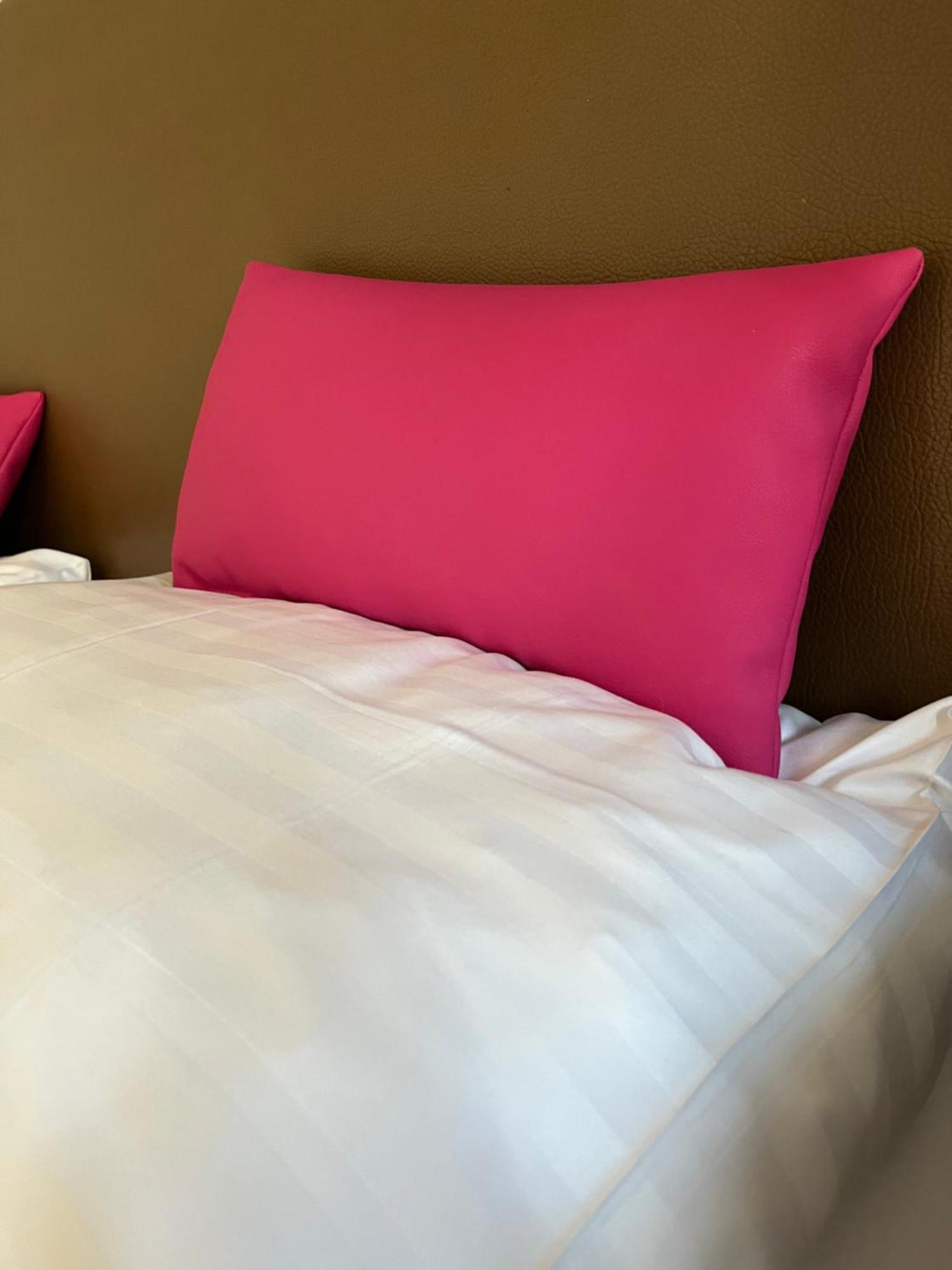 4U Hotel Men Only Hohenthurn Экстерьер фото